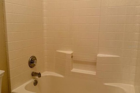 House in Davenport, Florida 5 bedrooms, 169.55 sq.m. № 1797799 - photo 23
