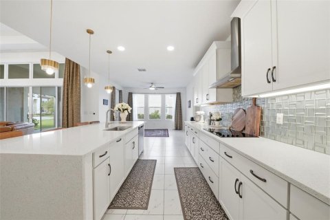 Villa ou maison à vendre à Wesley Chapel, Floride: 5 chambres, 415.46 m2 № 2134733 - photo 4