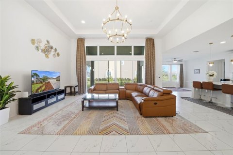 Villa ou maison à vendre à Wesley Chapel, Floride: 5 chambres, 415.46 m2 № 2134733 - photo 11