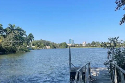 Villa ou maison à louer à Hollywood, Floride: 3 chambres, 122.54 m2 № 1887344 - photo 30