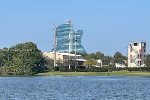 Villa ou maison à louer à Hollywood, Floride: 3 chambres, 122.54 m2 № 1887344 - photo 27
