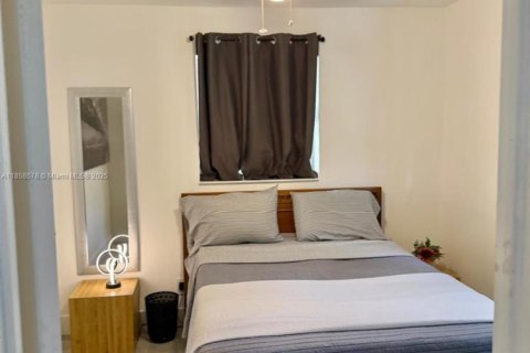 Villa ou maison à louer à Hollywood, Floride: 3 chambres, 122.54 m2 № 1887344 - photo 5