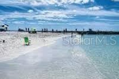 House in Nokomis, Florida 3 bedrooms, 134.71 sq.m. № 2207335 - photo 20