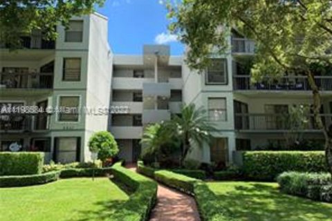 Condo in Miami, Florida, 2 bedrooms  № 2043303