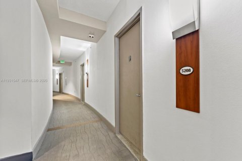 Condo in Miami, Florida № 2054136 - photo 19