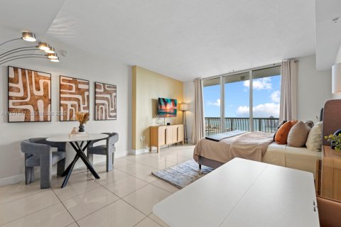 Condo in Miami, Florida № 2054136 - photo 6