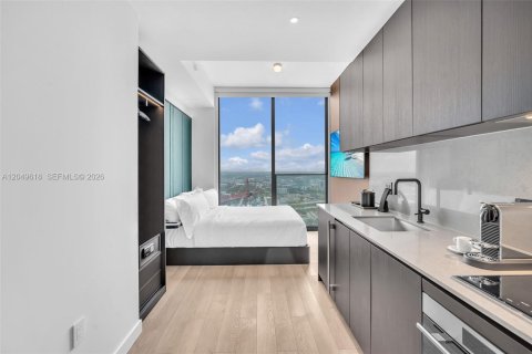 Studio in the Condo in Miami, Florida № 2251084