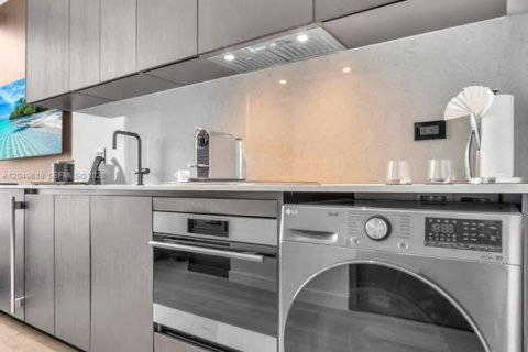 Condo in Miami, Florida № 2251084 - photo 6