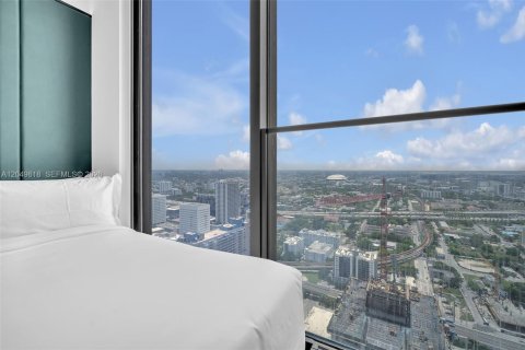 Condo in Miami, Florida № 2251084 - photo 12