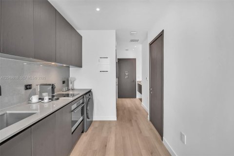 Condo in Miami, Florida № 2251084 - photo 4