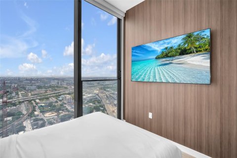 Condo in Miami, Florida № 2251084 - photo 9