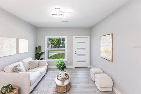 Casa en alquiler en Port Charlotte, Florida, 5 dormitorios, 213.68 m2 № 1828526 - foto 8