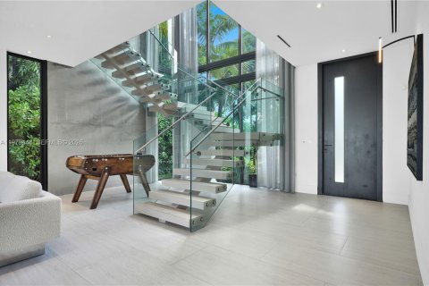 Casa en alquiler en Miami Beach, Florida, 5 dormitorios, 483.09 m2 № 2079379 - foto 18
