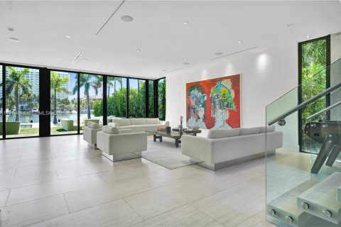 Casa en alquiler en Miami Beach, Florida, 5 dormitorios, 483.09 m2 № 2079379 - foto 19