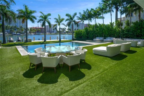 Casa en alquiler en Miami Beach, Florida, 5 dormitorios, 483.09 m2 № 2079379 - foto 5
