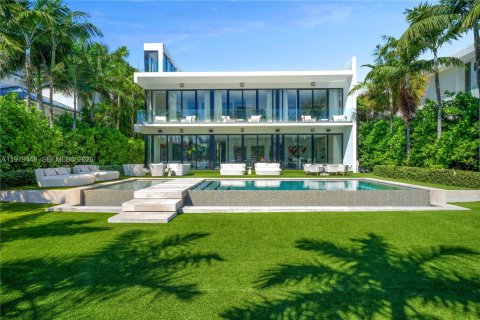 Casa en alquiler en Miami Beach, Florida, 5 dormitorios, 483.09 m2 № 2079379 - foto 3