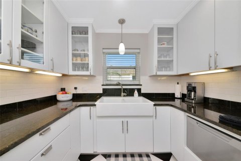 Купить кондоминиум в Брейдентон, Флорида 6 комнат, 96.15м2, № 2225116 - фото 6