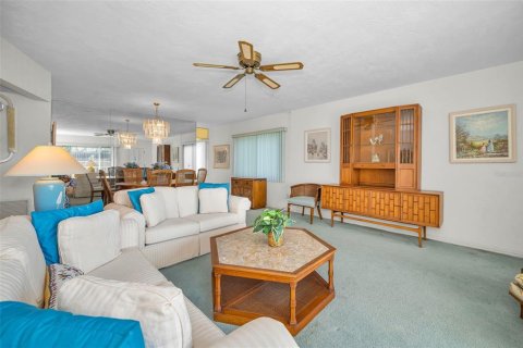 Copropriété à vendre à Clearwater, Floride: 2 chambres, 130.06 m2 № 2091694 - photo 11