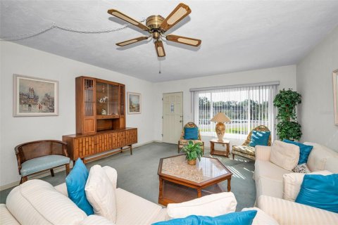 Copropriété à vendre à Clearwater, Floride: 2 chambres, 130.06 m2 № 2091694 - photo 9