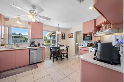 Villa ou maison à vendre à Largo, Floride: 3 chambres, 116.5 m2 № 1913463 - photo 24