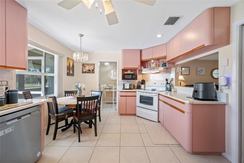 Villa ou maison à vendre à Largo, Floride: 3 chambres, 116.5 m2 № 1913463 - photo 22