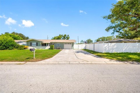 Villa ou maison à vendre à Largo, Floride: 3 chambres, 116.5 m2 № 1913463 - photo 4
