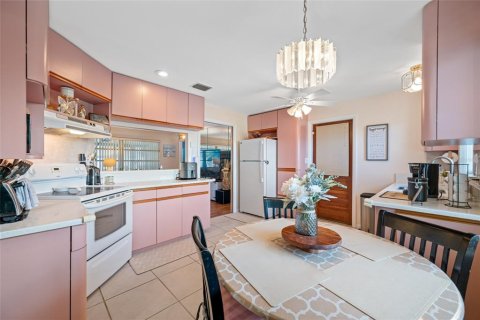 Villa ou maison à vendre à Largo, Floride: 3 chambres, 116.5 m2 № 1913463 - photo 20