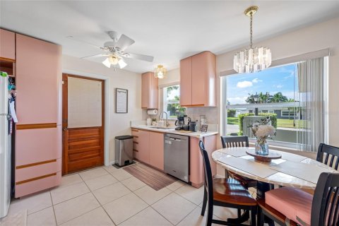 Villa ou maison à vendre à Largo, Floride: 3 chambres, 116.5 m2 № 1913463 - photo 23