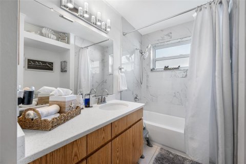 Villa ou maison à vendre à Largo, Floride: 3 chambres, 116.5 m2 № 1913463 - photo 25
