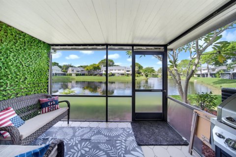 Townhouse in Deerfield Beach, Florida 2 bedrooms, 120.77 sq.m. № 2399964 - photo 17