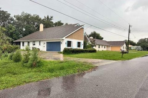 House in Ellenton, Florida 5 bedrooms, 332.96 sq.m. № 2360261 - photo 3