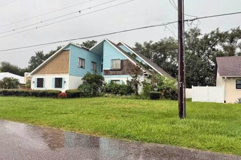 House in Ellenton, Florida 5 bedrooms, 332.96 sq.m. № 2360261 - photo 5