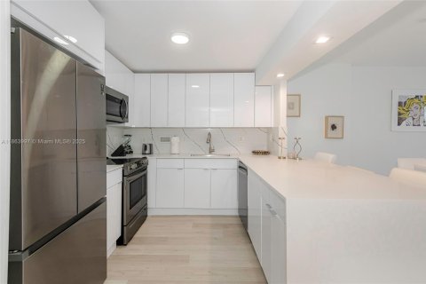 Copropriété à vendre à Miami Beach, Floride: 1 chambre, 89.19 m2 № 2016327 - photo 8