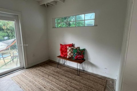 Casa en Biscayne Park, Florida 3 dormitorios № 1997154