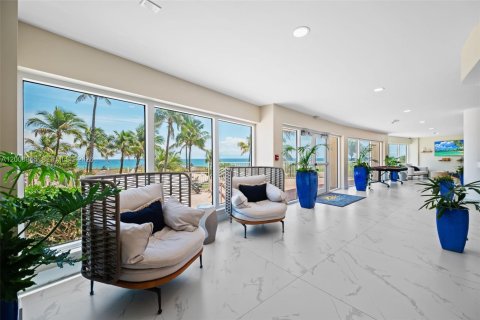 Condominio en venta en Pompano Beach, Florida, 2 dormitorios, 74.32 m2 № 2071291 - foto 24