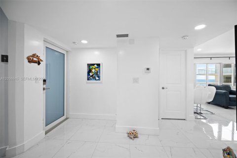 Condominio en venta en Pompano Beach, Florida, 2 dormitorios, 74.32 m2 № 2071291 - foto 5