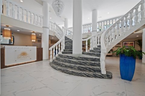 Condominio en venta en Pompano Beach, Florida, 2 dormitorios, 74.32 m2 № 2071291 - foto 3