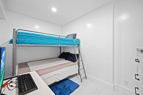 Condominio en venta en Pompano Beach, Florida, 2 dormitorios, 74.32 m2 № 2071291 - foto 16