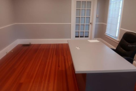 Propiedad comercial en alquiler en Daytona Beach, Florida № 1793677 - foto 3