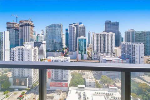 Купить коммерческую недвижимость в Майами, Флорида № 2051113 - фото 25