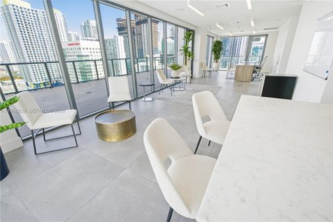 Купить коммерческую недвижимость в Майами, Флорида № 2051113 - фото 22