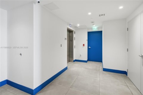 Купить коммерческую недвижимость в Майами, Флорида № 2051113 - фото 29