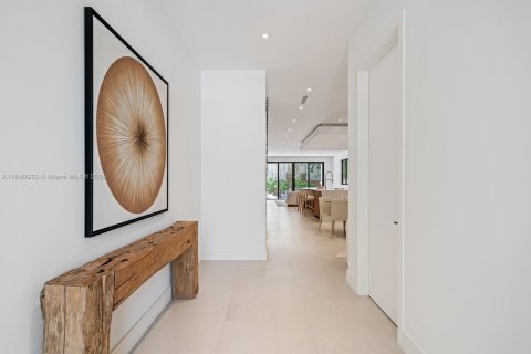 Touwnhouse à louer à Miami, Floride: 4 chambres, 288.74 m2 № 1939529 - photo 6