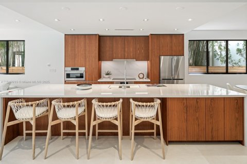 Touwnhouse à louer à Miami, Floride: 4 chambres, 288.74 m2 № 1939529 - photo 3