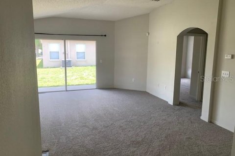 Villa ou maison à louer à Riverview, Floride: 3 chambres, 124.02 m2 № 2398470 - photo 2