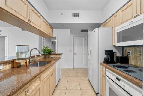 Condo in Fort Lauderdale, Florida, 1 bedroom  № 2174222 - photo 6