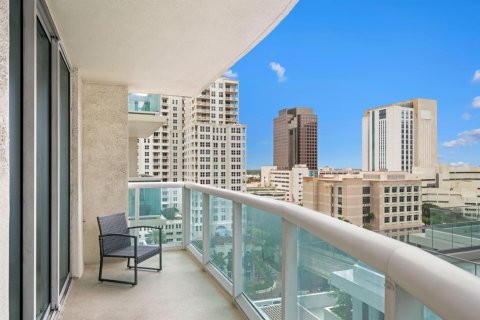 Condo in Fort Lauderdale, Florida, 1 bedroom  № 2174222 - photo 15