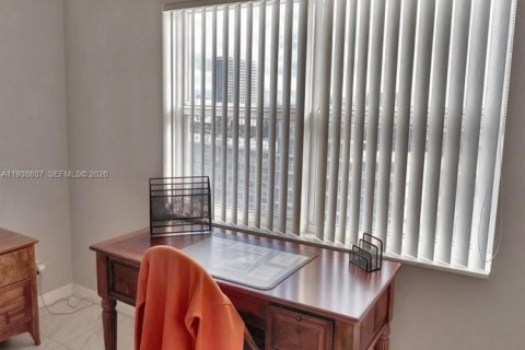 Copropriété à louer à Hallandale Beach, Floride: 2 chambres, 111.48 m2 № 1998465 - photo 16