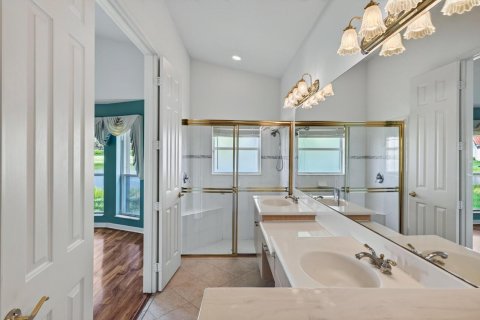 Villa ou maison à vendre à Port St. Lucie, Floride: 2 chambres, 154.78 m2 № 2431592 - photo 11