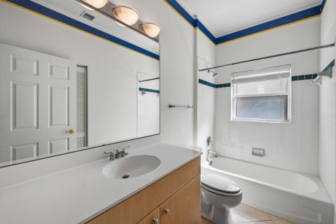 Villa ou maison à vendre à Port St. Lucie, Floride: 2 chambres, 154.78 m2 № 2431592 - photo 22